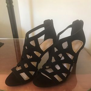 NEW Kelly and Katie Heels 6.5